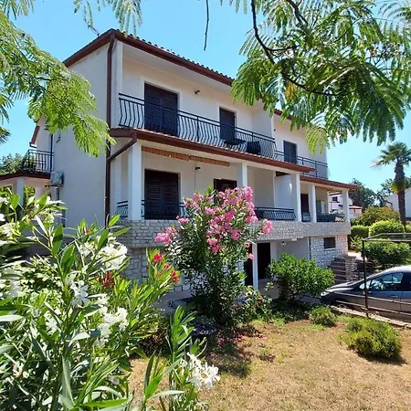 Apartamento Nina, Pinta & Santa Maria *
